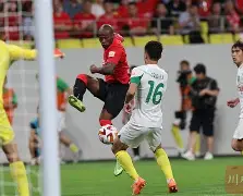 包含切沃客场不敌对手，战绩一落千丈的词条